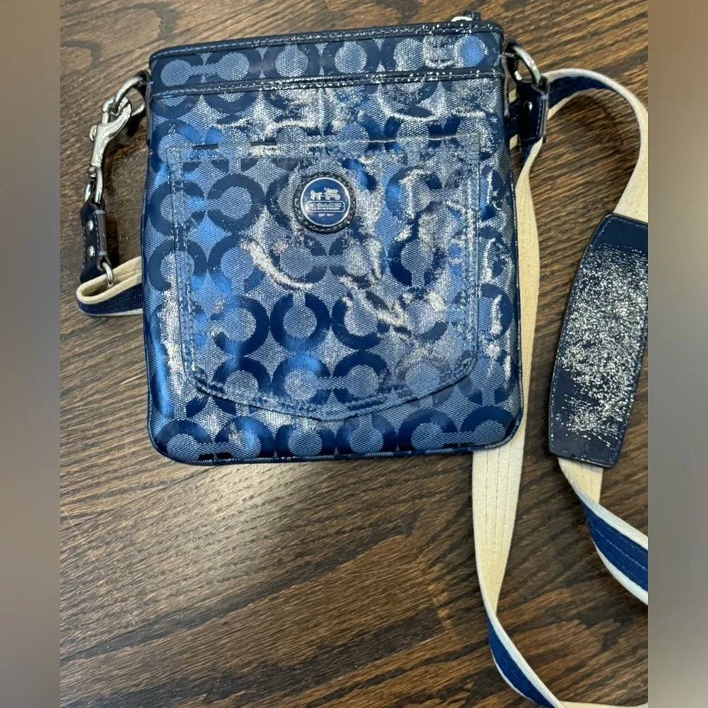 Coach Cross Body Authentic Hand Bag 432 navy blue